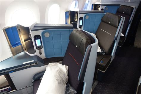 klm 777 business